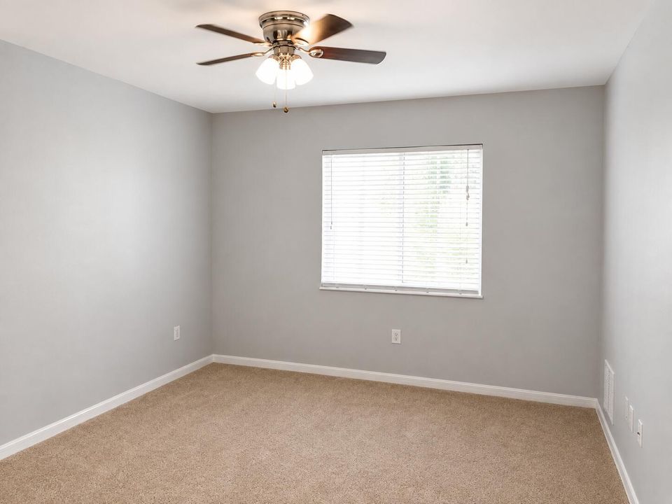 6521 Emerald Dunes Drive 206