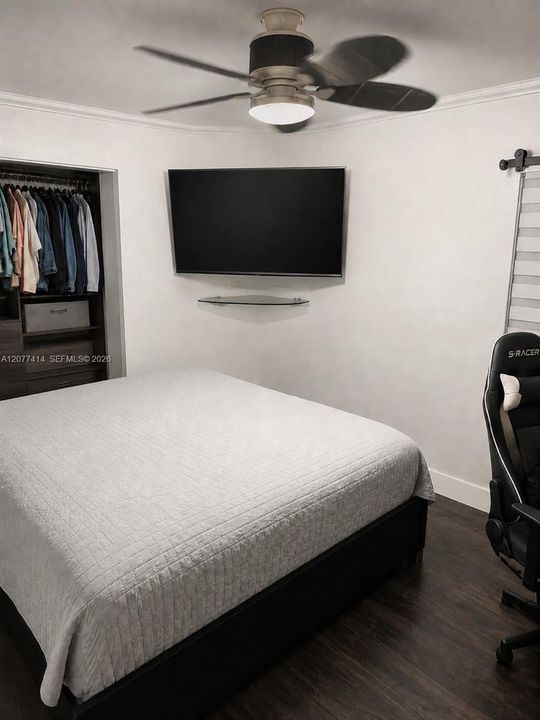 En Venta: $690,000 (5 camas, 3 baños, 1764 Pies cuadrados)