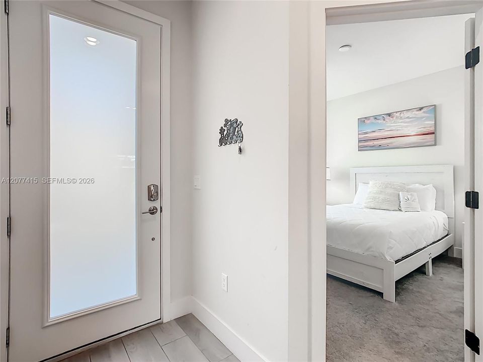En Venta: $550,000 (3 camas, 3 baños, 2266 Pies cuadrados)
