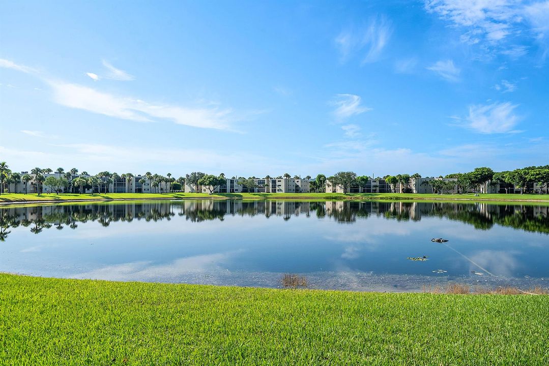 025-5190LasVerdesCircle-105-DelrayBeach-