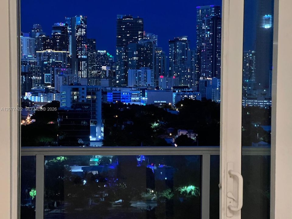 For Rent: $3,850 (2 beds, 2 baths, 1059 Square Feet)