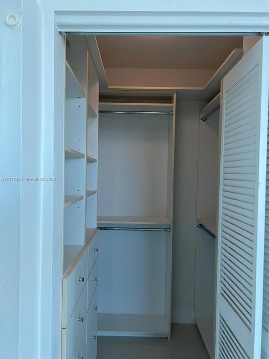 For Rent: $3,850 (2 beds, 2 baths, 1059 Square Feet)