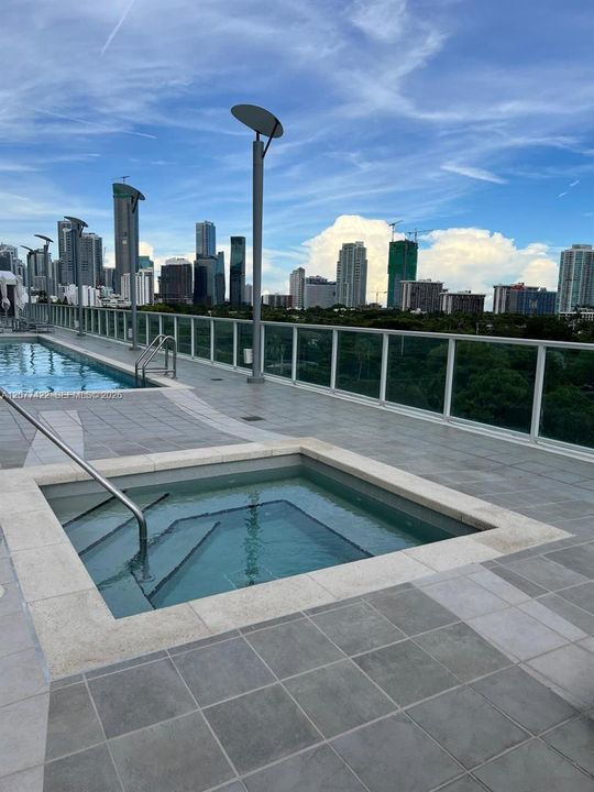 For Rent: $3,850 (2 beds, 2 baths, 1059 Square Feet)