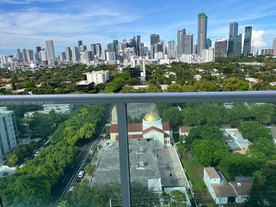 For Rent: $3,850 (2 beds, 2 baths, 1059 Square Feet)