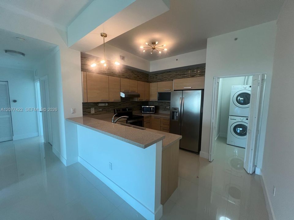 For Rent: $3,850 (2 beds, 2 baths, 1059 Square Feet)