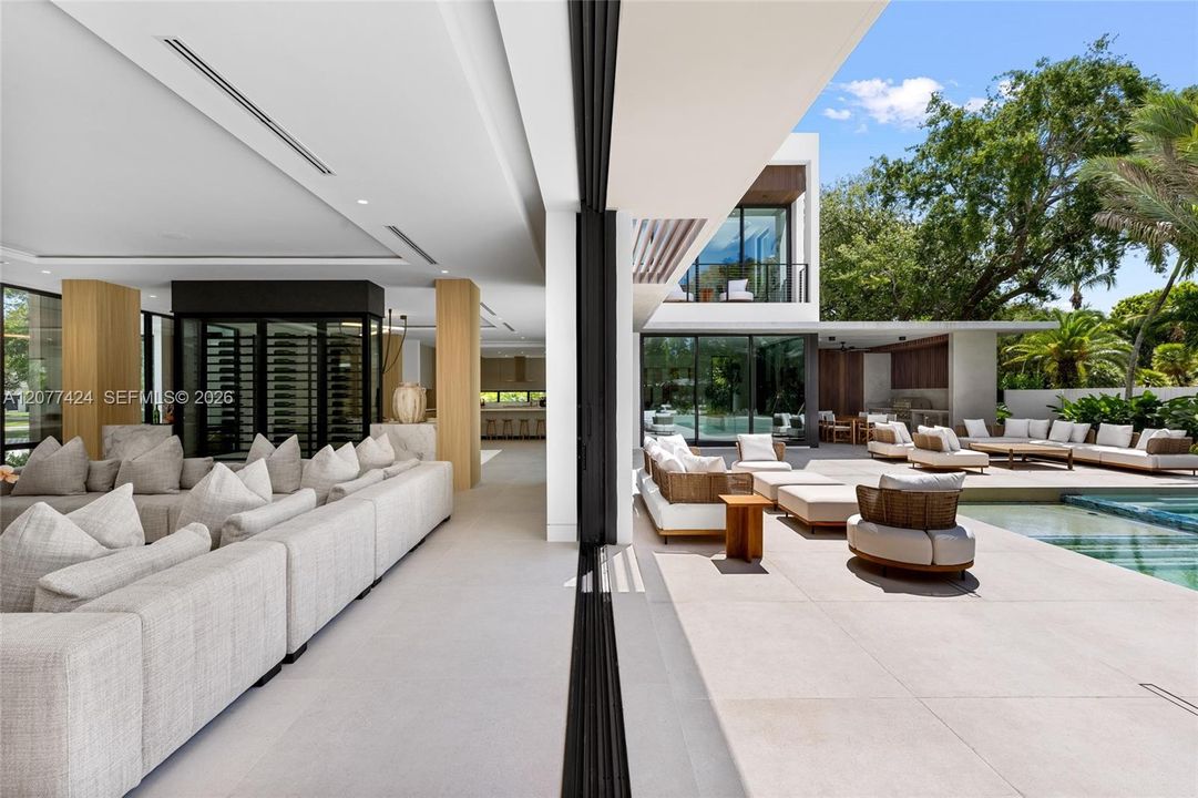 For Sale: $9,990,000 (7 beds, 7 baths, 8077 Square Feet)