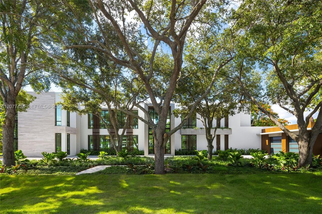 For Sale: $9,990,000 (7 beds, 7 baths, 8077 Square Feet)