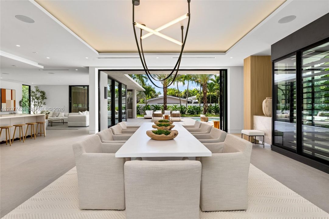 For Sale: $9,990,000 (7 beds, 7 baths, 8077 Square Feet)