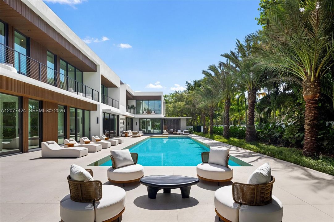 For Sale: $9,990,000 (7 beds, 7 baths, 8077 Square Feet)
