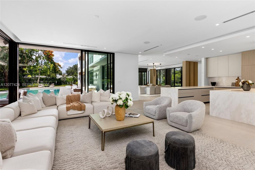 For Sale: $9,990,000 (7 beds, 7 baths, 8077 Square Feet)