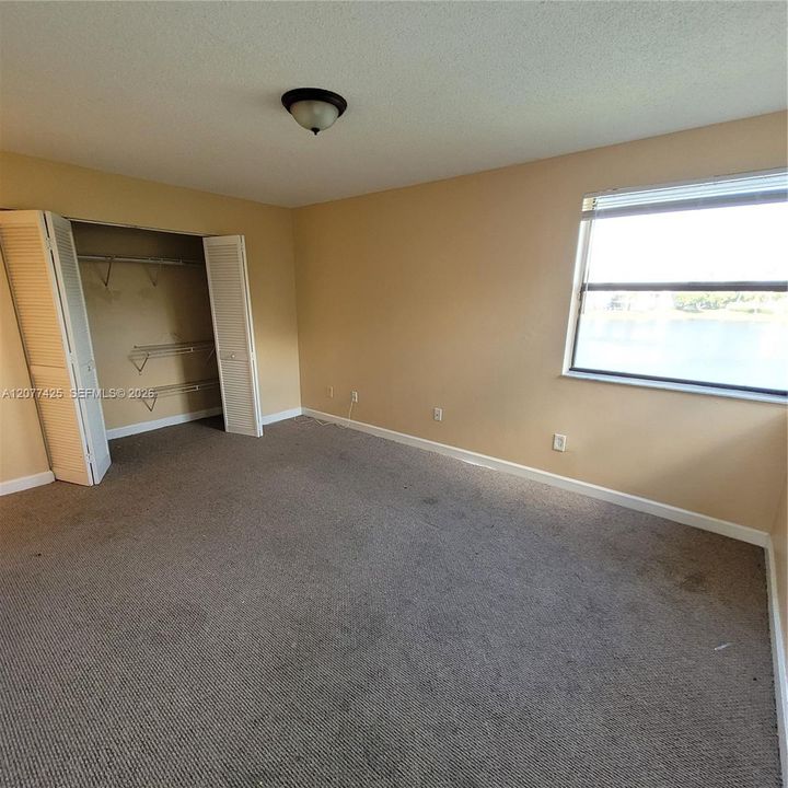 For Rent: $1,950 (2 beds, 2 baths, 970 Square Feet)
