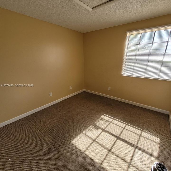 For Rent: $1,950 (2 beds, 2 baths, 970 Square Feet)