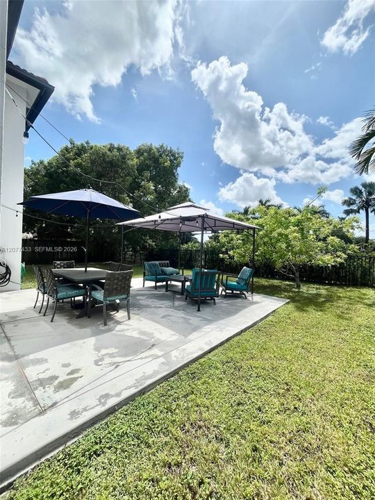 For Sale: $629,000 (4 beds, 3 baths, 2752 Square Feet)