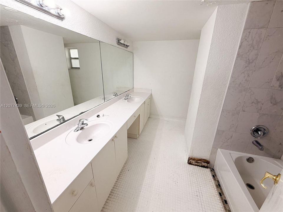 En Venta: $165,000 (2 camas, 2 baños, 1252 Pies cuadrados)