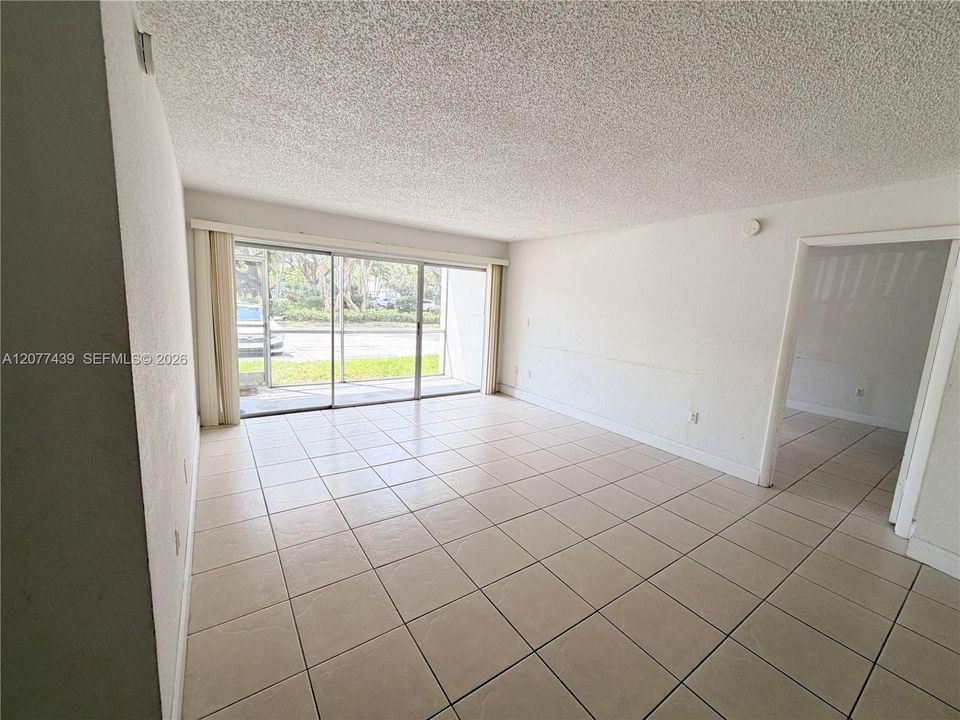 En Venta: $165,000 (2 camas, 2 baños, 1252 Pies cuadrados)
