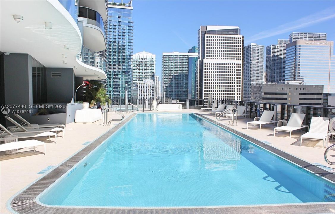 For Rent: $14,000 (3 beds, 3 baths, 1685 Square Feet)