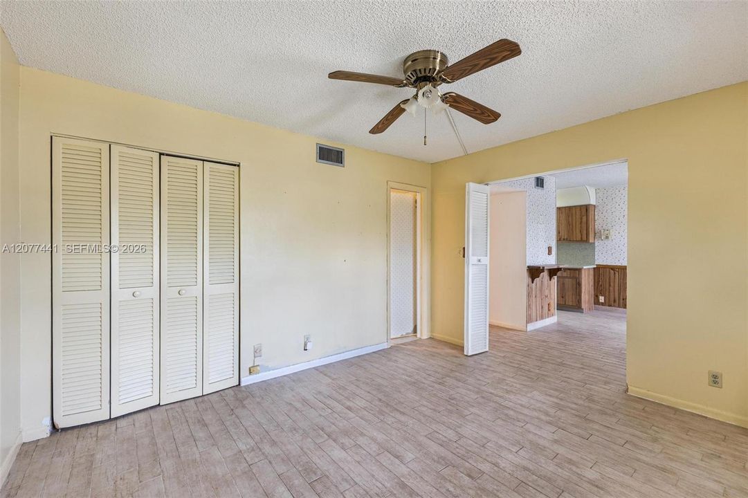 En Venta: $199,900 (2 camas, 2 baños, 1205 Pies cuadrados)
