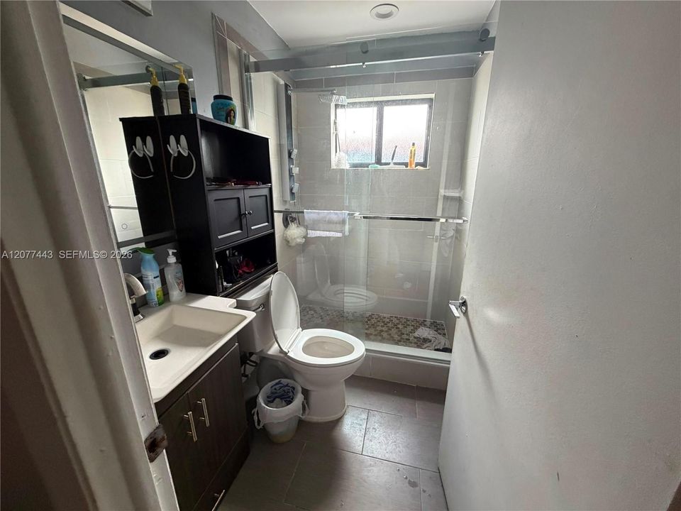 На продажу: $599,990 (4 спален, 2 ванн, 1337 Квадратных фут)