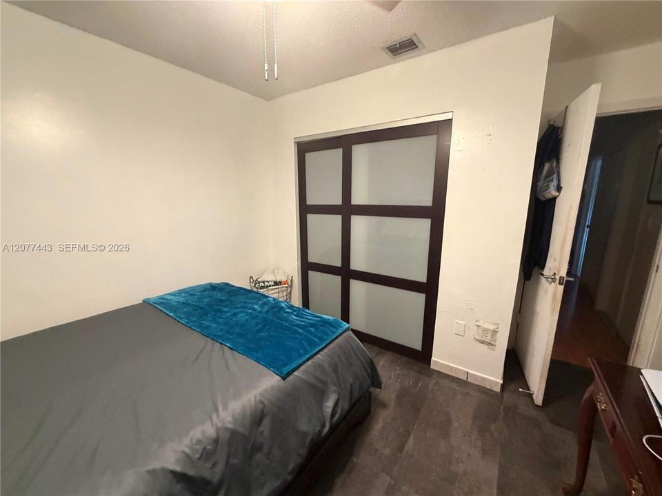 На продажу: $599,990 (4 спален, 2 ванн, 1337 Квадратных фут)