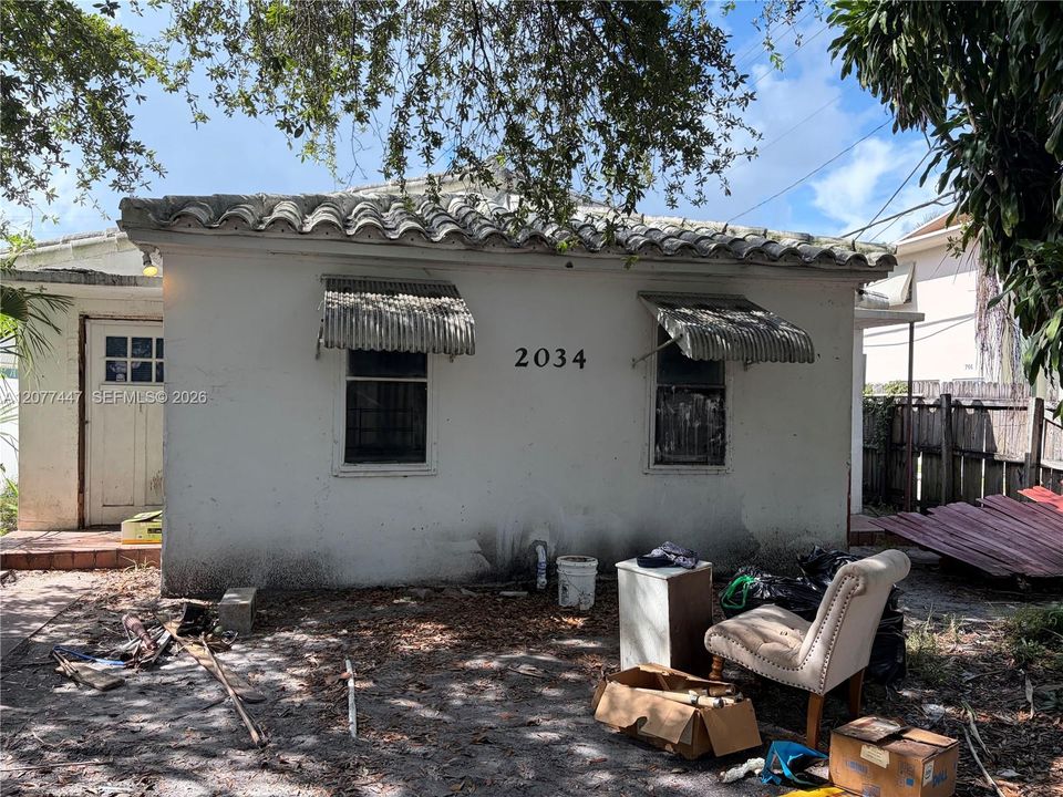 En Venta: $395,000 (0 camas, 0 baños, 1318 Pies cuadrados)