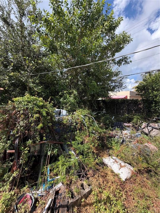En Venta: $395,000 (0 camas, 0 baños, 1318 Pies cuadrados)