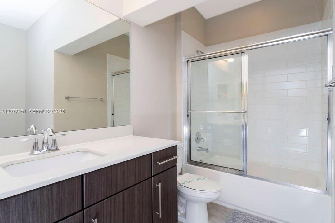 En Venta: $389,000 (4 camas, 3 baños, 0 Pies cuadrados)