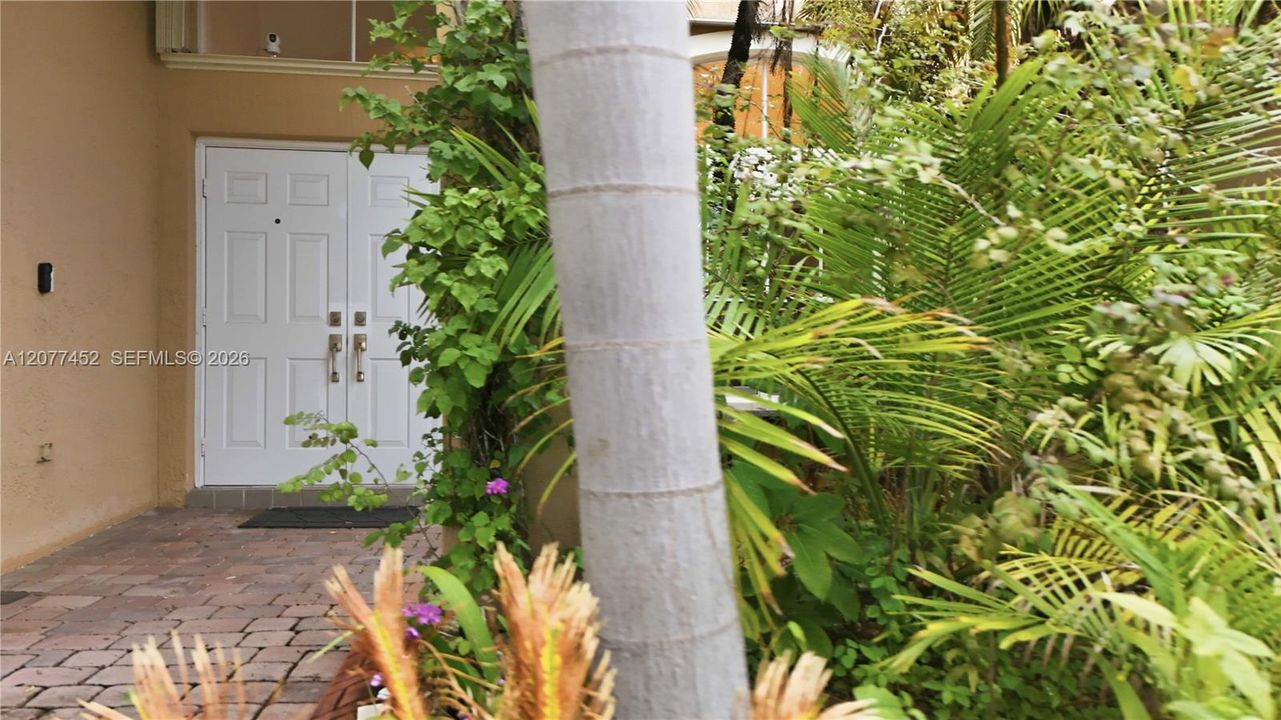 For Rent: $4,975 (4 beds, 3 baths, 2604 Square Feet)