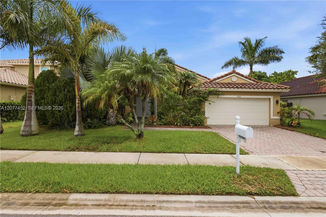 For Rent: $4,975 (4 beds, 3 baths, 2604 Square Feet)