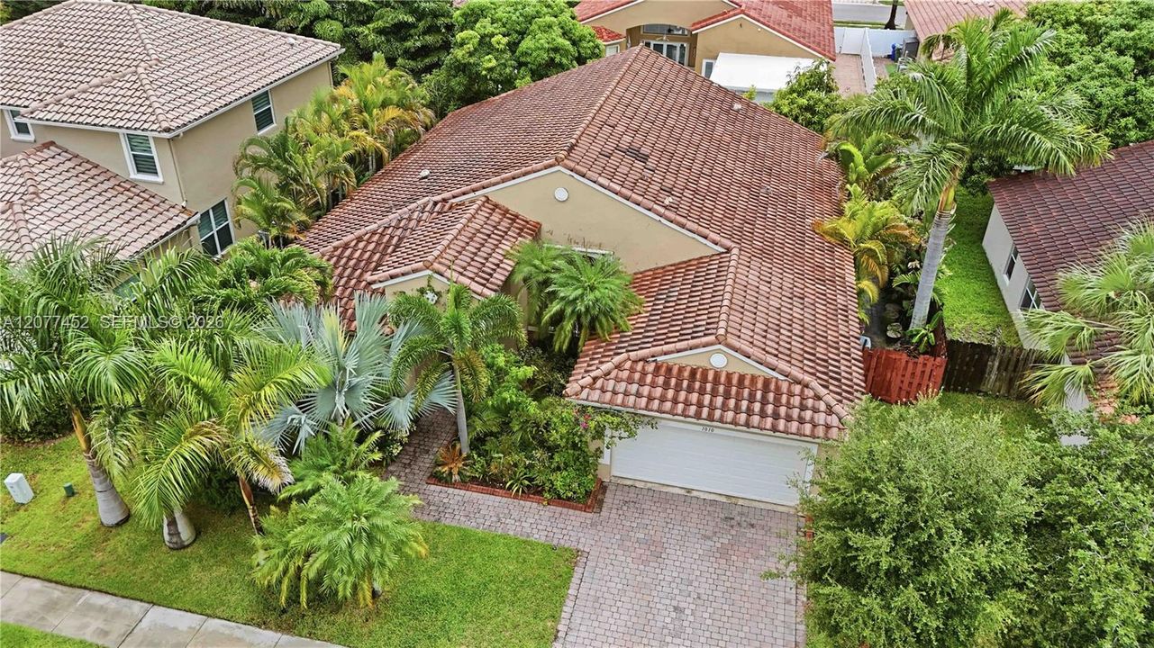 For Rent: $4,975 (4 beds, 3 baths, 2604 Square Feet)