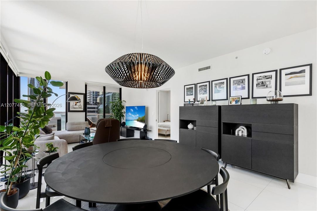 En Venta: $1,399,000 (3 camas, 3 baños, 1753 Pies cuadrados)