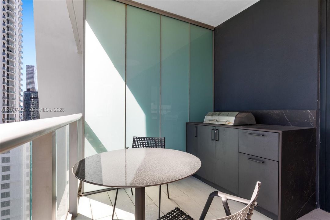 En Venta: $1,399,000 (3 camas, 3 baños, 1753 Pies cuadrados)