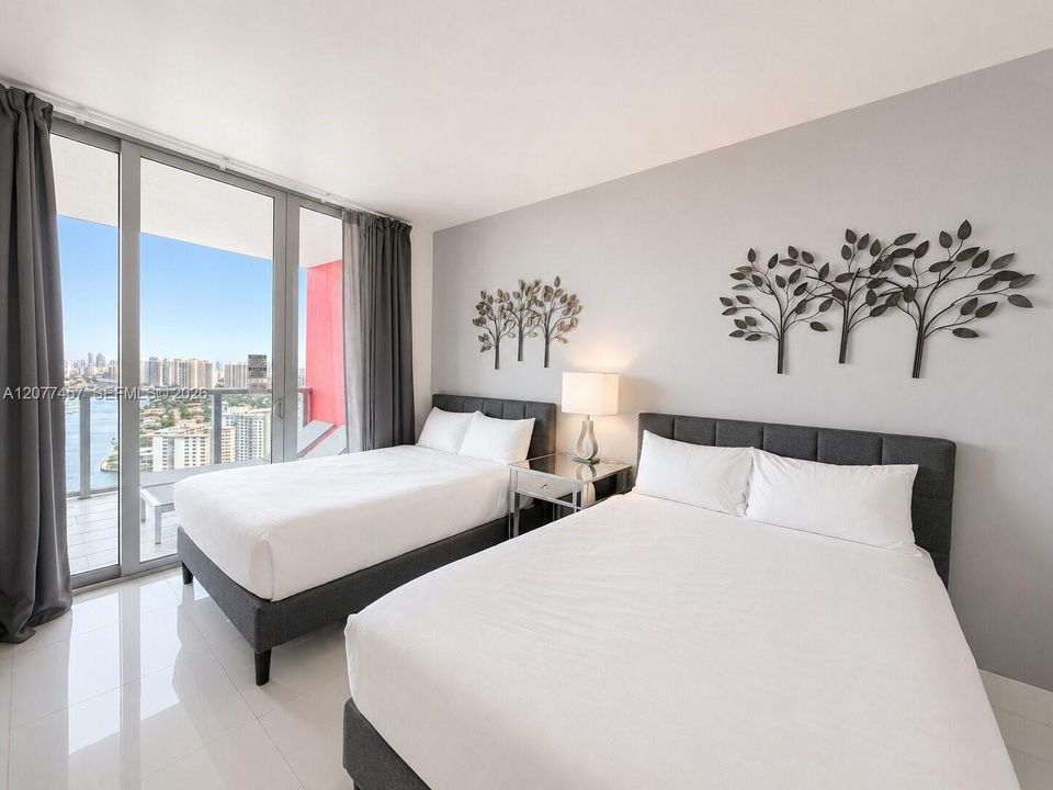 For Rent: $5,500 (2 beds, 2 baths, 1030 Square Feet)