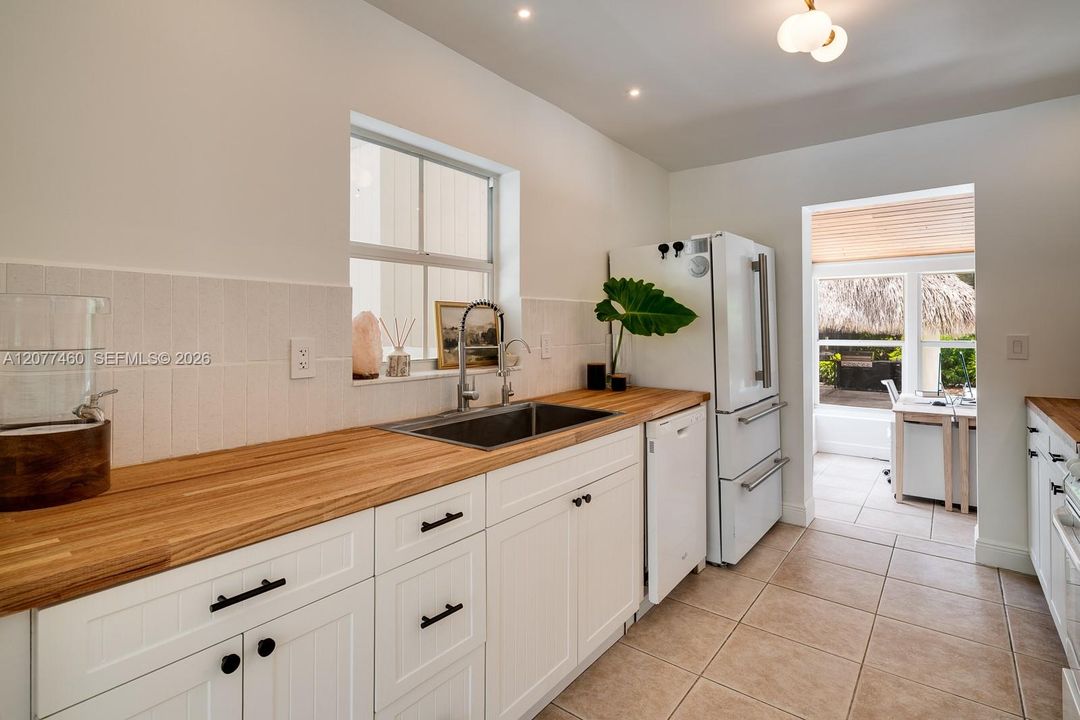 For Rent: $6,950 (3 beds, 2 baths, 1475 Square Feet)