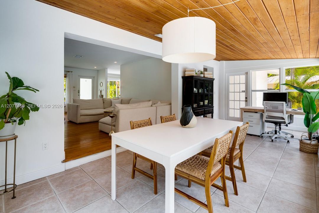 For Rent: $6,950 (3 beds, 2 baths, 1475 Square Feet)