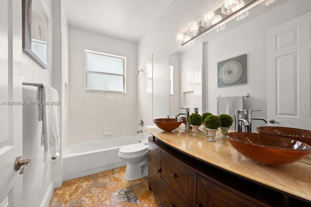 For Rent: $6,800 (4 beds, 3 baths, 2953 Square Feet)