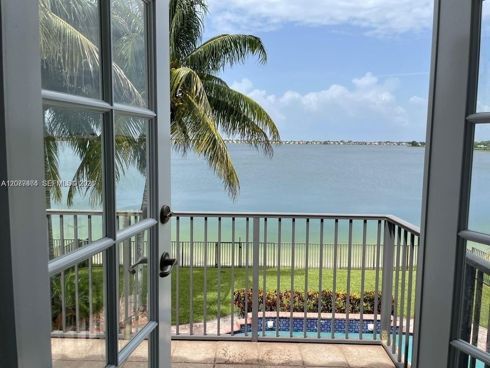 For Rent: $6,800 (4 beds, 3 baths, 2953 Square Feet)