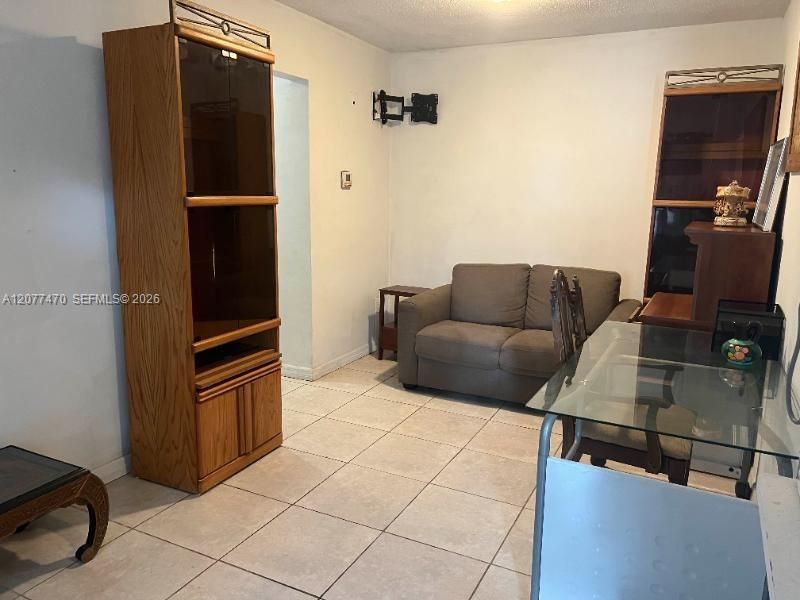 En Venta: $645,000 (0 camas, 0 baños, 1790 Pies cuadrados)
