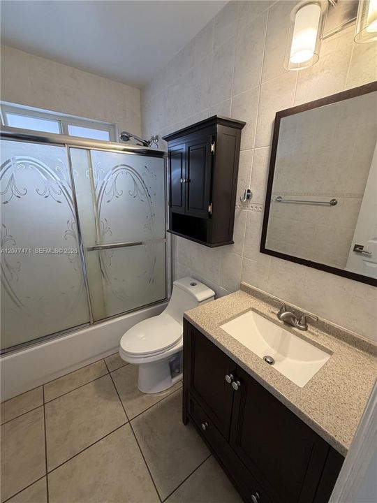 В аренду: $2,500 (2 спален, 1 ванн, 2410 Квадратных фут)
