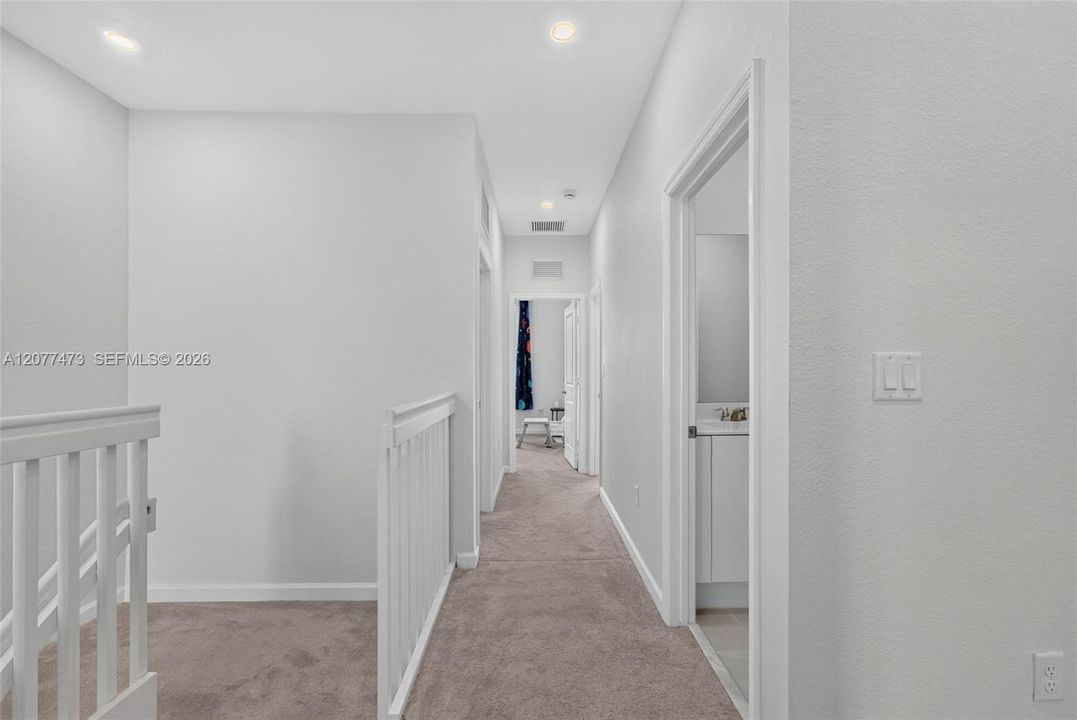 For Sale: $409,900 (3 beds, 2 baths, 1694 Square Feet)
