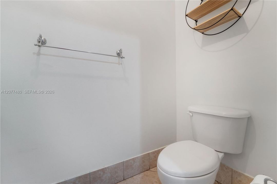 En Venta: $459,900 (2 camas, 2 baños, 1406 Pies cuadrados)