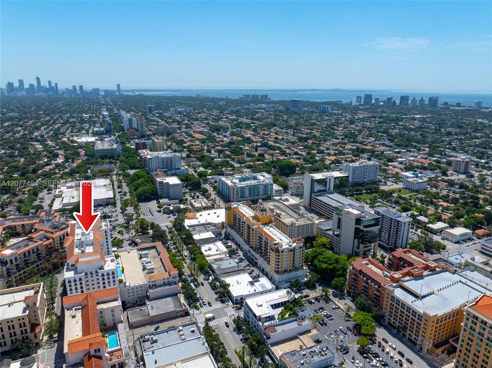 For Sale: $735,000 (2 beds, 2 baths, 1114 Square Feet)