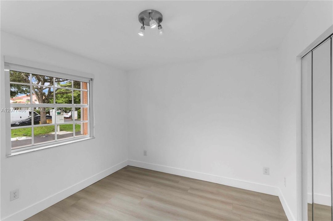 En Renta: $4,600 (4 camas, 3 baños, 2124 Pies cuadrados)