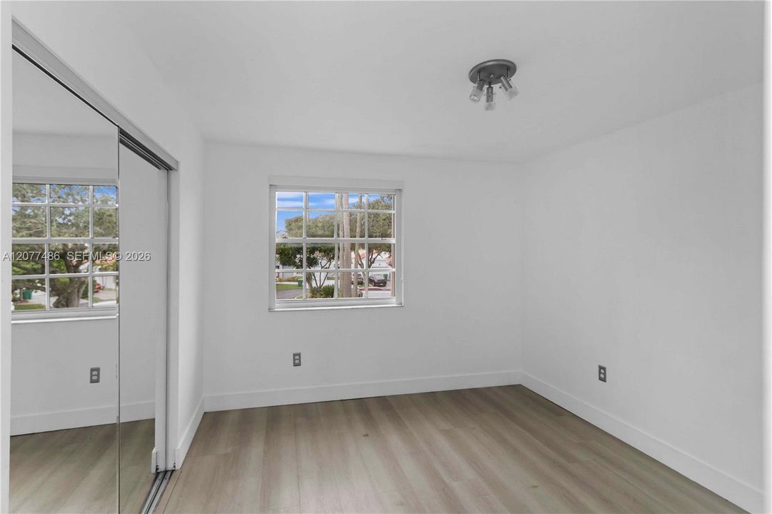 En Renta: $4,600 (4 camas, 3 baños, 2124 Pies cuadrados)