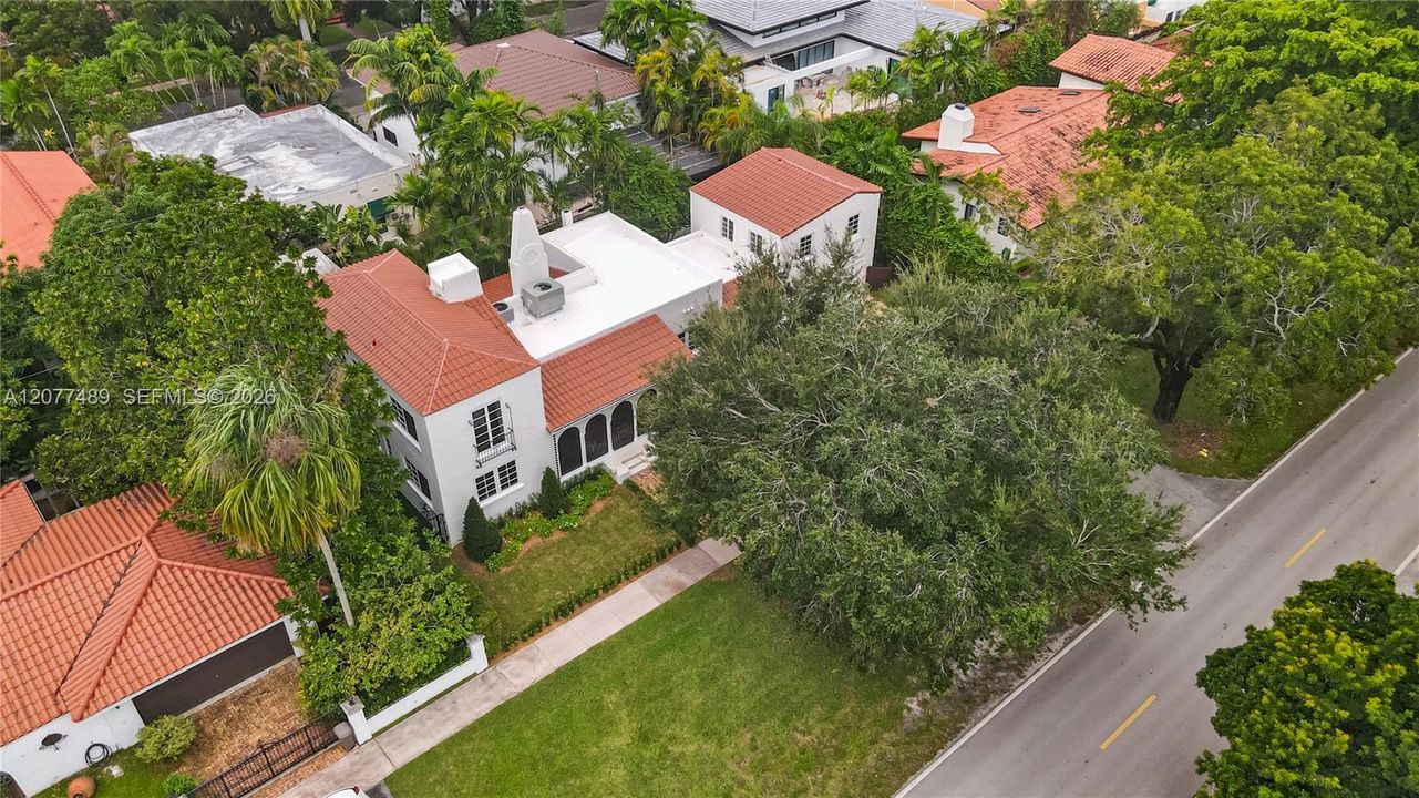 На продажу: $2,995,000 (5 спален, 3 ванн, 2855 Квадратных фут)