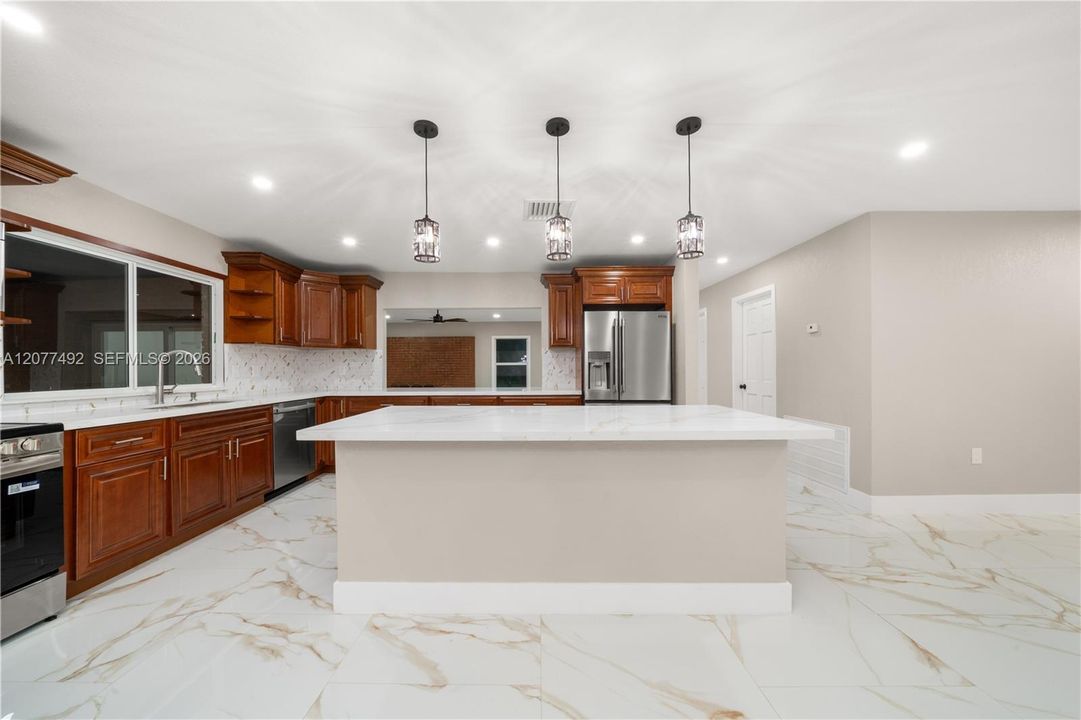 En Venta: $429,000 (3 camas, 2 baños, 0 Pies cuadrados)