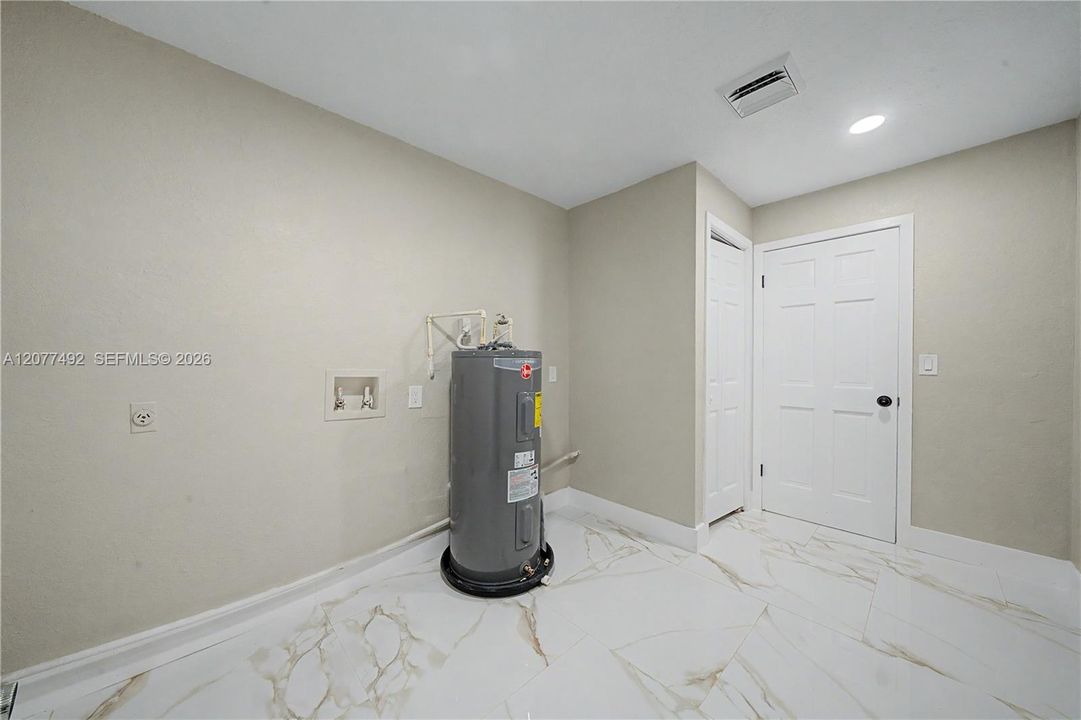 En Venta: $429,000 (3 camas, 2 baños, 0 Pies cuadrados)