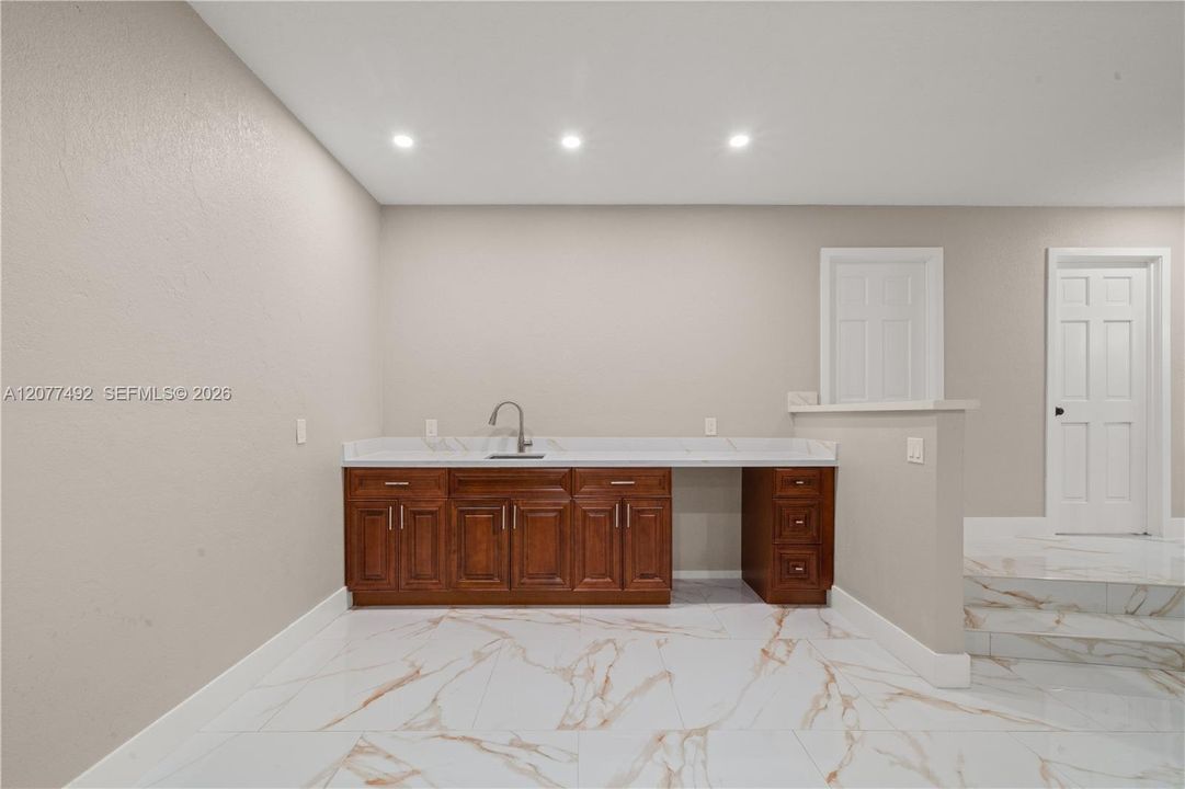 En Venta: $429,000 (3 camas, 2 baños, 0 Pies cuadrados)