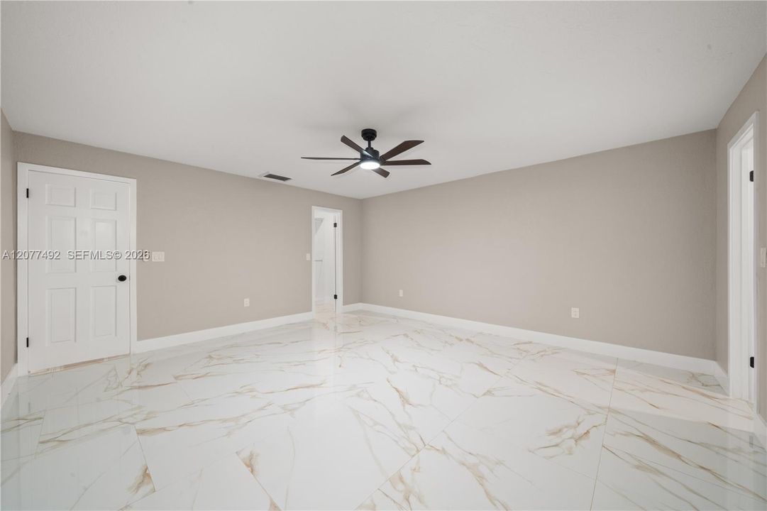 En Venta: $429,000 (3 camas, 2 baños, 0 Pies cuadrados)