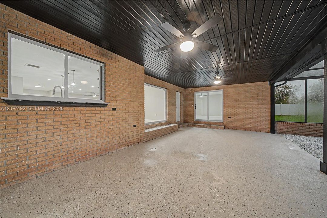 En Venta: $429,000 (3 camas, 2 baños, 0 Pies cuadrados)