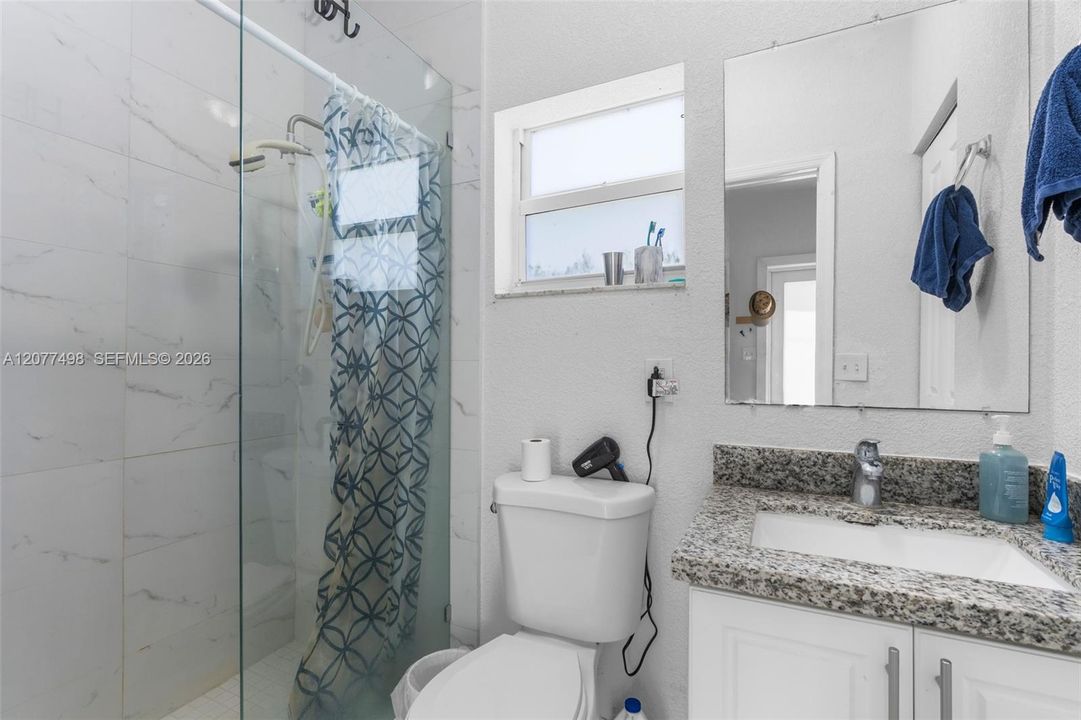 For Rent: $1,500 (0 beds, 1 baths, 264 Square Feet)